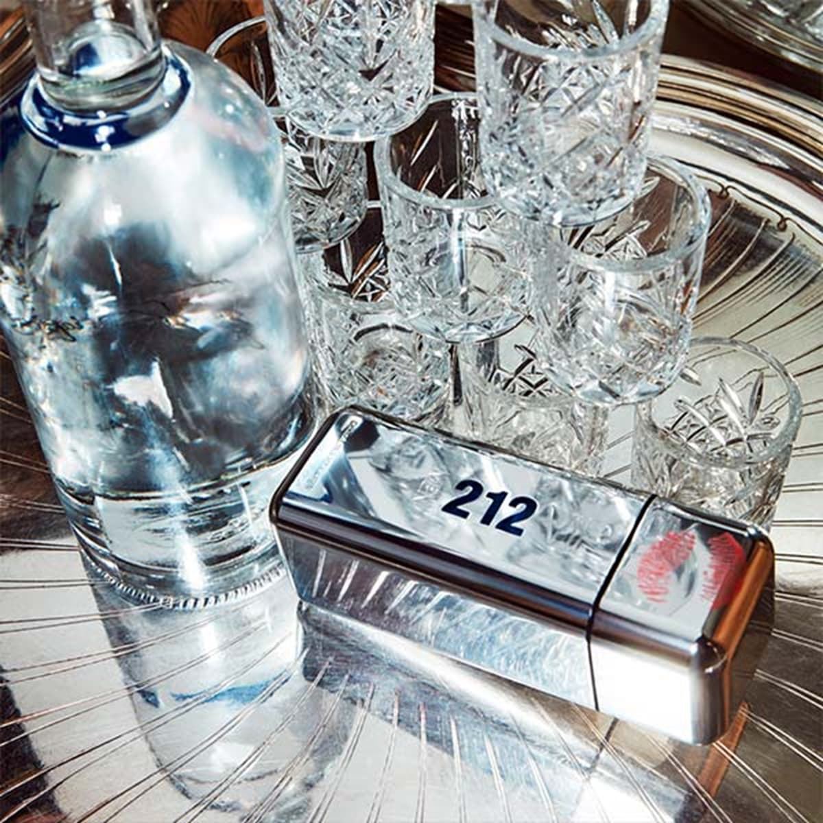CAROLINA HERRERA 212 Vip Men Eau de Toilette vapo 200ml - Imagen 5