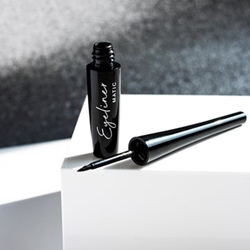 Être Belle Eyeliner Matic negro - Imagen 1