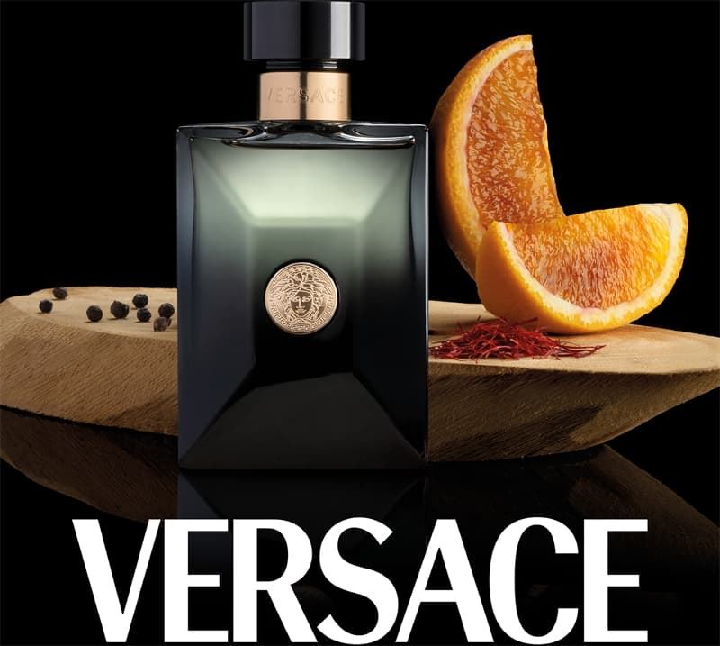 VERSACE Pour Homme Oud Noir Eau de Parfum vapo 100ml - Imagen 3